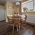 2 Bed In Oc-g0059